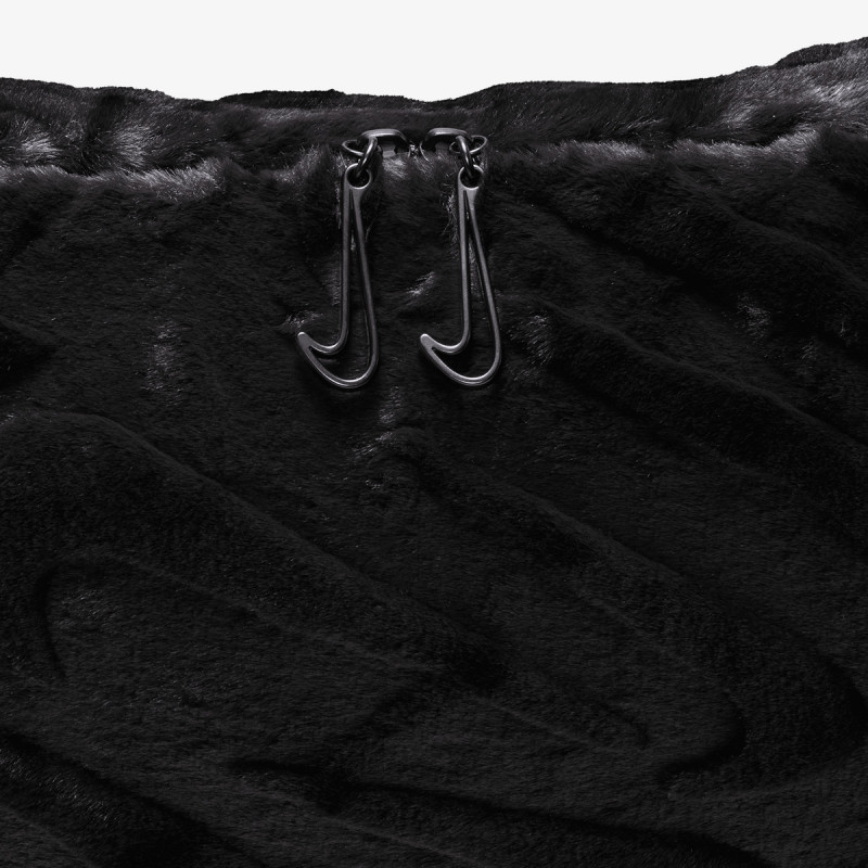 Nike Торбица NK NSW FX FUR SLOUCHY BAG 