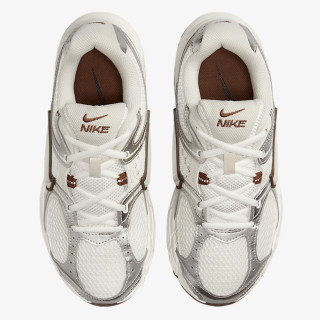 Nike Atlete W NIKE V5 RNR 