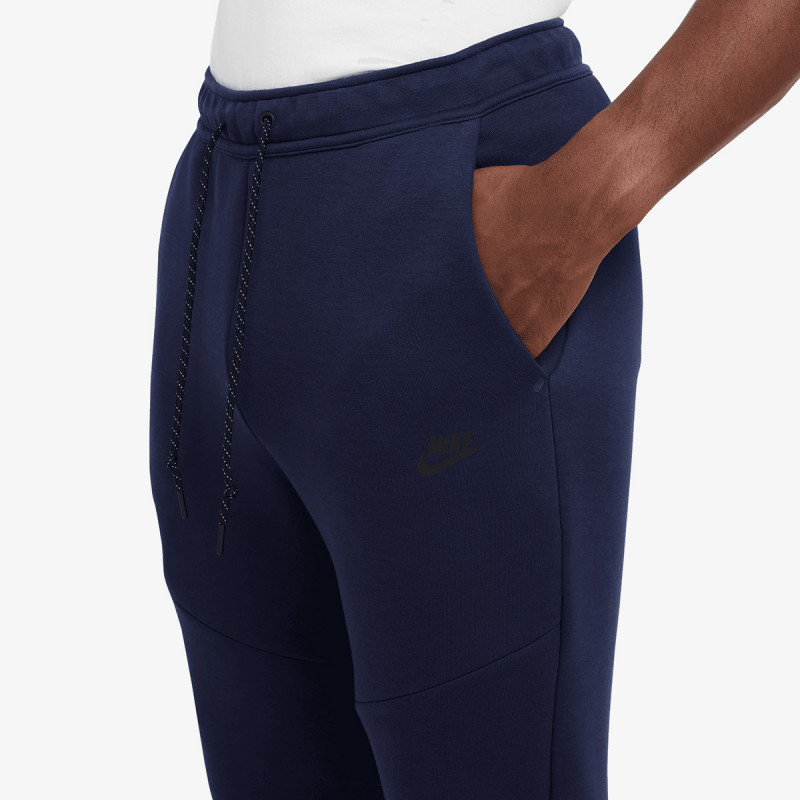 Nike Pjesa e poshtme e kostumit M NK TCH FLC JGGR 