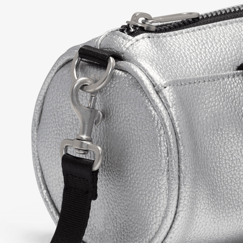 Nike Çantë e vogël NK CLASH MINI BARREL BAG-METL 