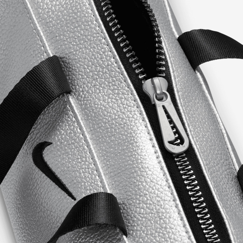 Nike Çantë e vogël NK CLASH MINI BARREL BAG-METL 