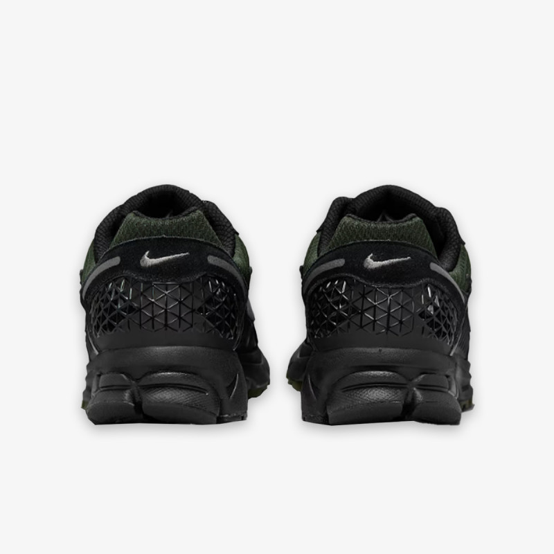 Nike Патики NIKE ZOOM VOMERO 5 