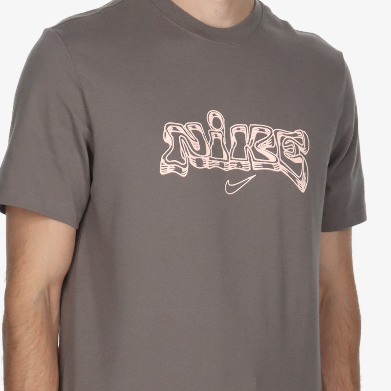 Nike Маица M NK TEE IYKYK FITNESS HO25 