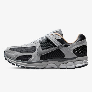 Nike Atlete NIKE ZOOM VOMERO 5 CN 