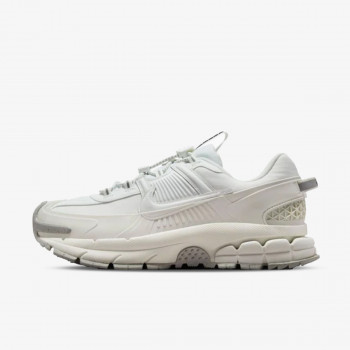 Nike Патики W NIKE ZOOM VOMERO ROAM 
