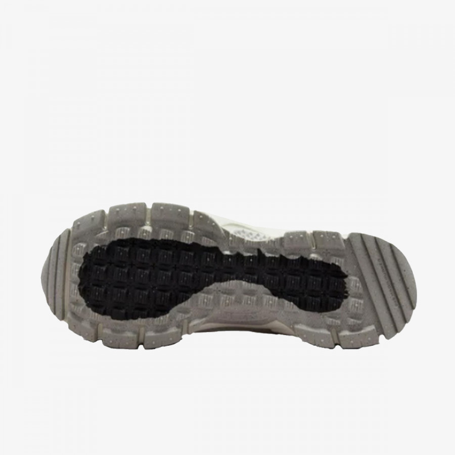 Nike Патики W NIKE ZOOM VOMERO ROAM 