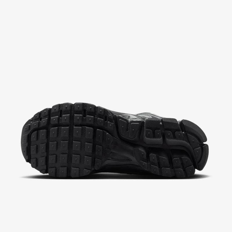Nike Патики NIKE VOMERO 5 GS 