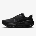 Nike Atlete NIKE VOMERO PLUS 