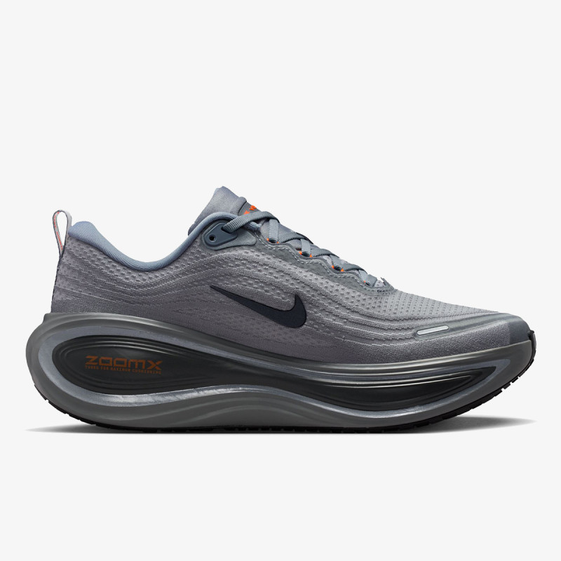 Nike Atlete NIKE VOMERO PLUS 