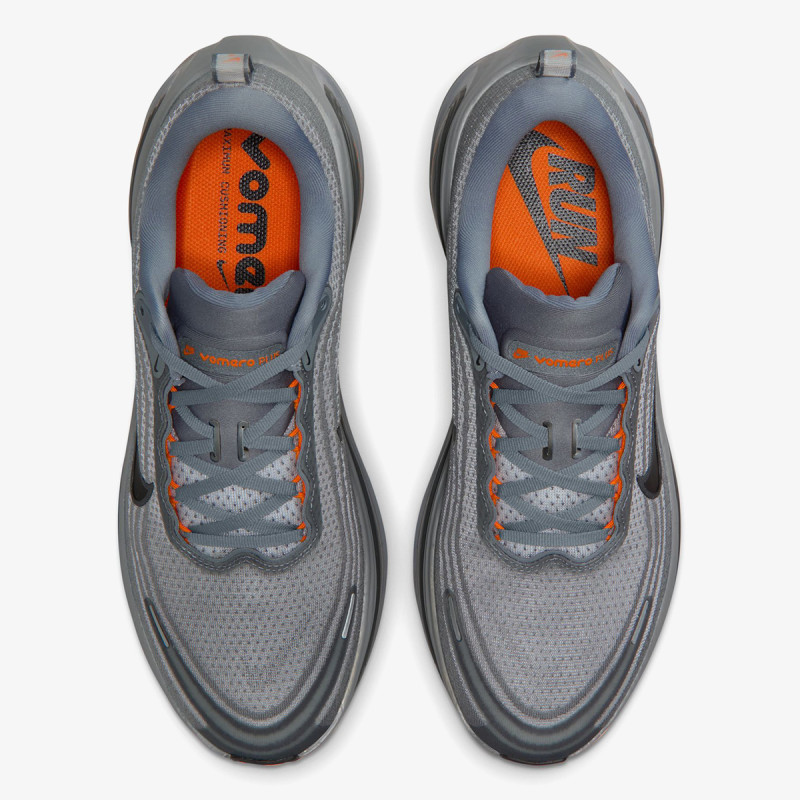 Nike Atlete NIKE VOMERO PLUS 