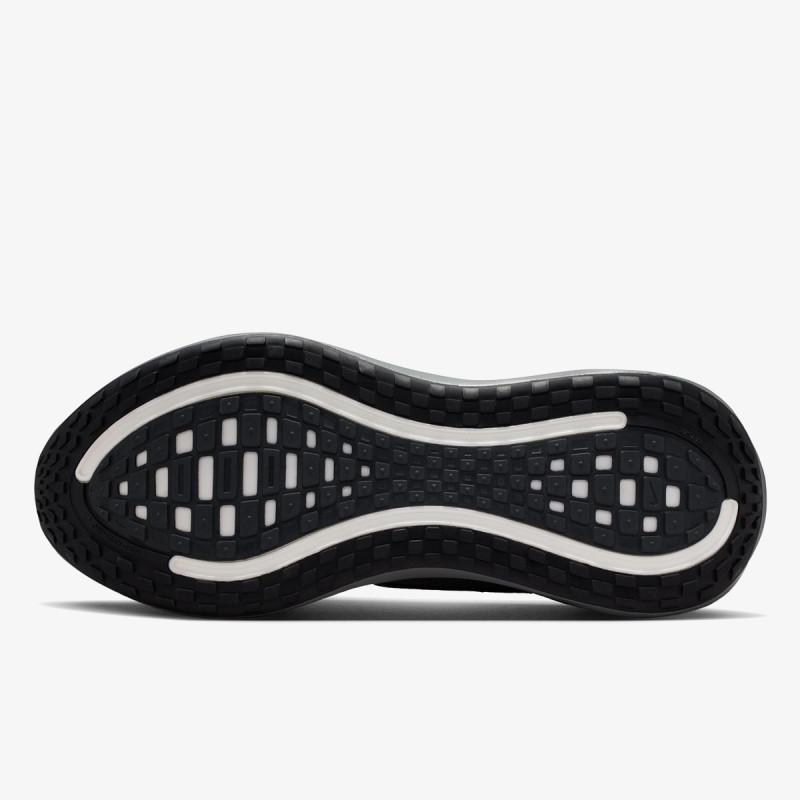 Nike Atlete NIKE VOMERO PLUS 