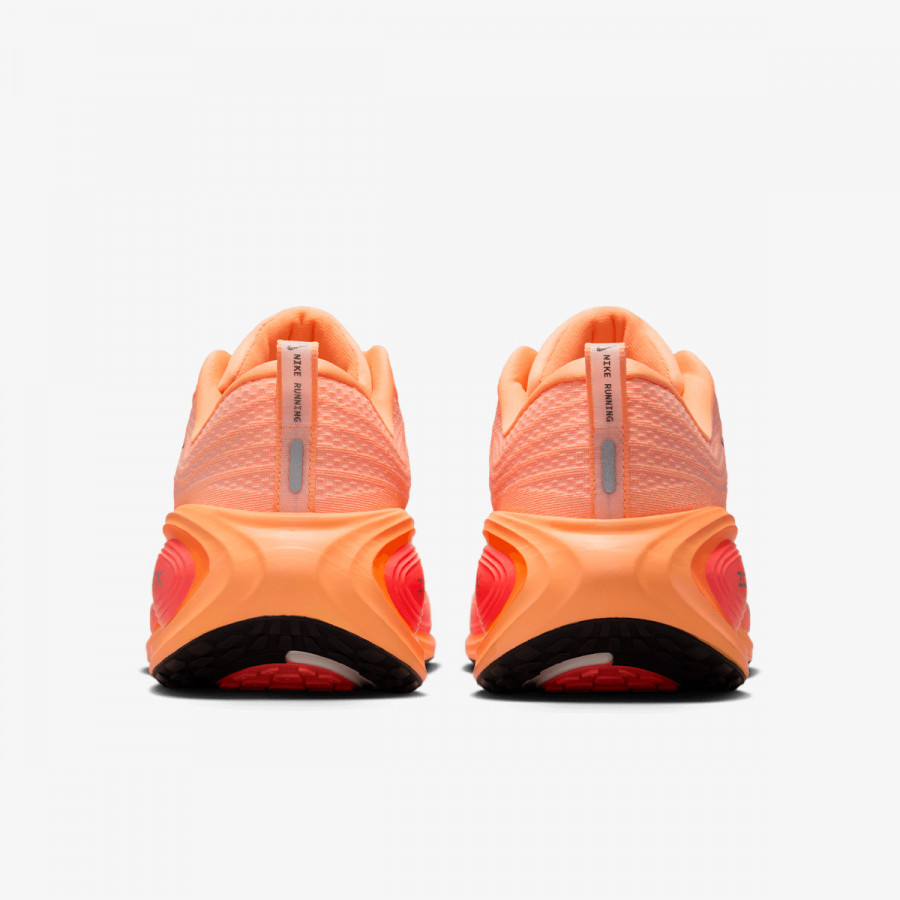 Nike Atlete NIKE VOMERO PLUS 