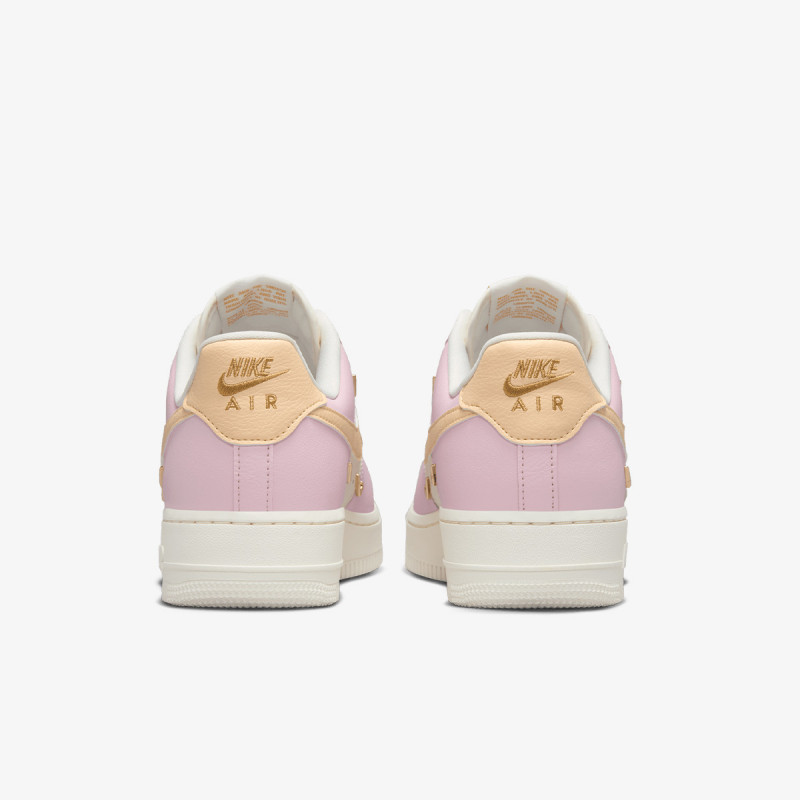 Nike Atlete WMNS AIR FORCE 1 '07 LX 