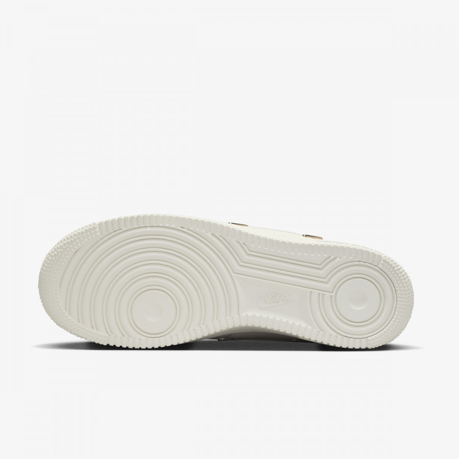 Nike Atlete WMNS AIR FORCE 1 '07 LX 