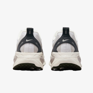 Nike Atlete NIKE VOMERO 18 RUN 