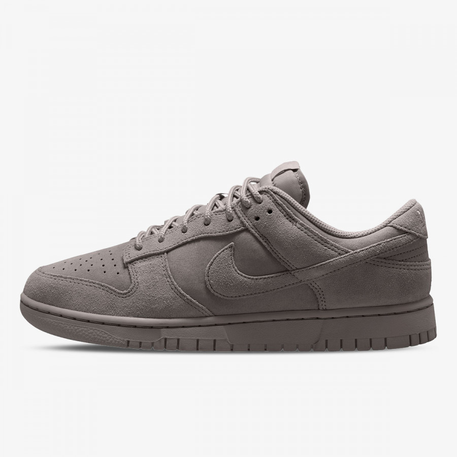 Nike Патики NIKE DUNK LOW RETRO SE NUBUCK 