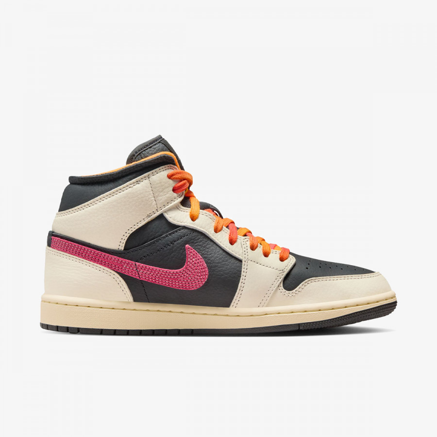 Nike Патики WMNS AIR JORDAN 1 MID SE EDG 