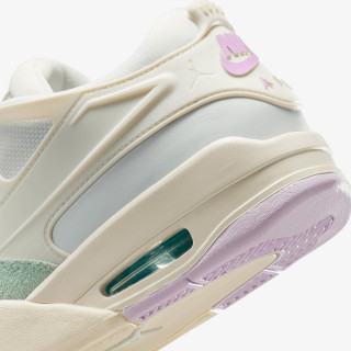 Nike Atlete WMNS AIR JORDAN 4 RM NA10 