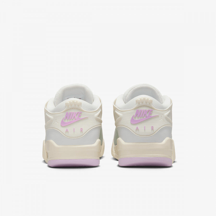 Nike Atlete WMNS AIR JORDAN 4 RM NA10 
