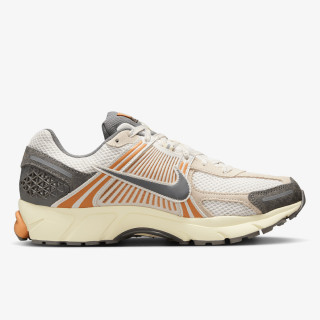Nike Патики NIKE ZOOM VOMERO 5 APP 