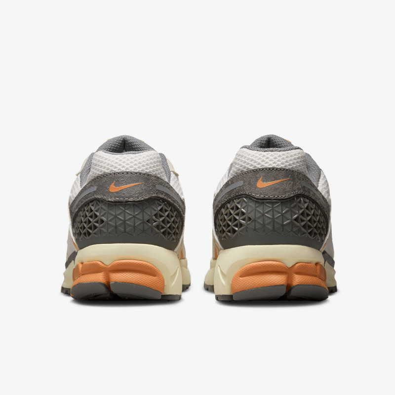 Nike Патики NIKE ZOOM VOMERO 5 APP 