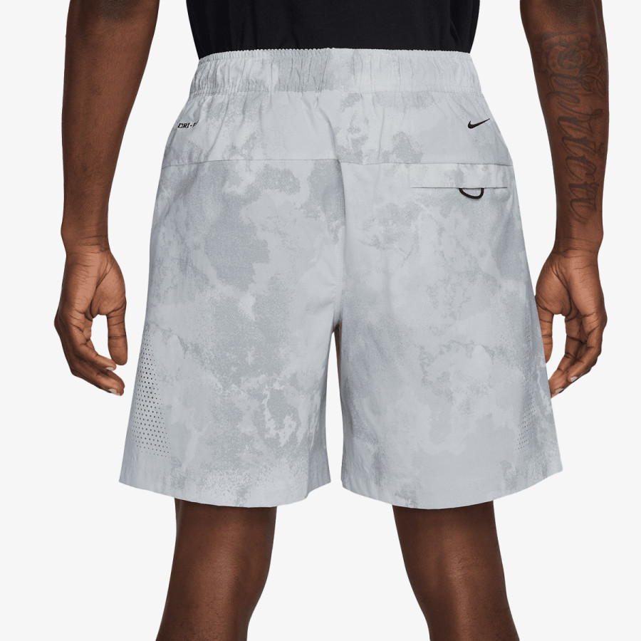 Nike Pantallona të shkurtra M NK DF TECH WVN SHORT AOP 