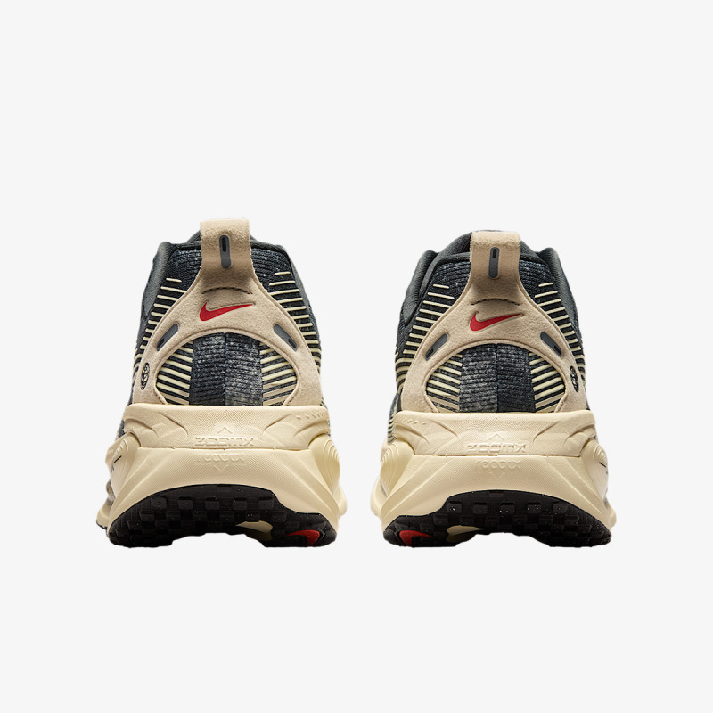 Nike Патики NIKE VOMERO 18 