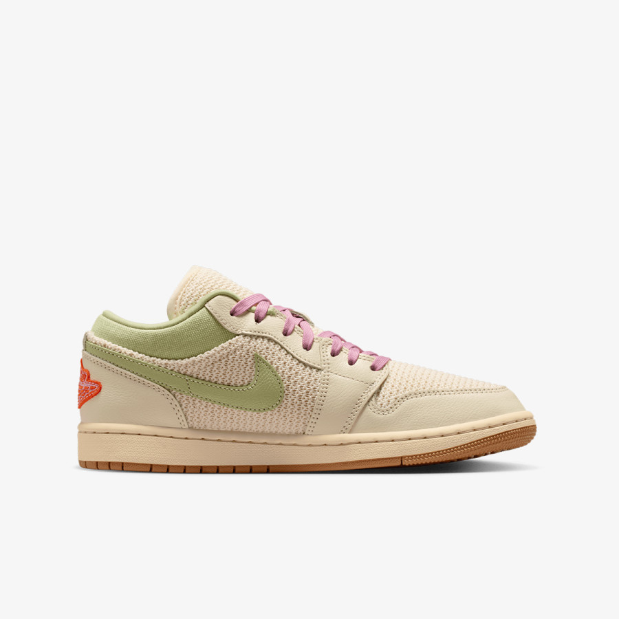 Nike Патики WMNS AIR JORDAN 1 LOW SE 