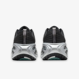 Nike Atlete NIKE VOMERO PLUS 