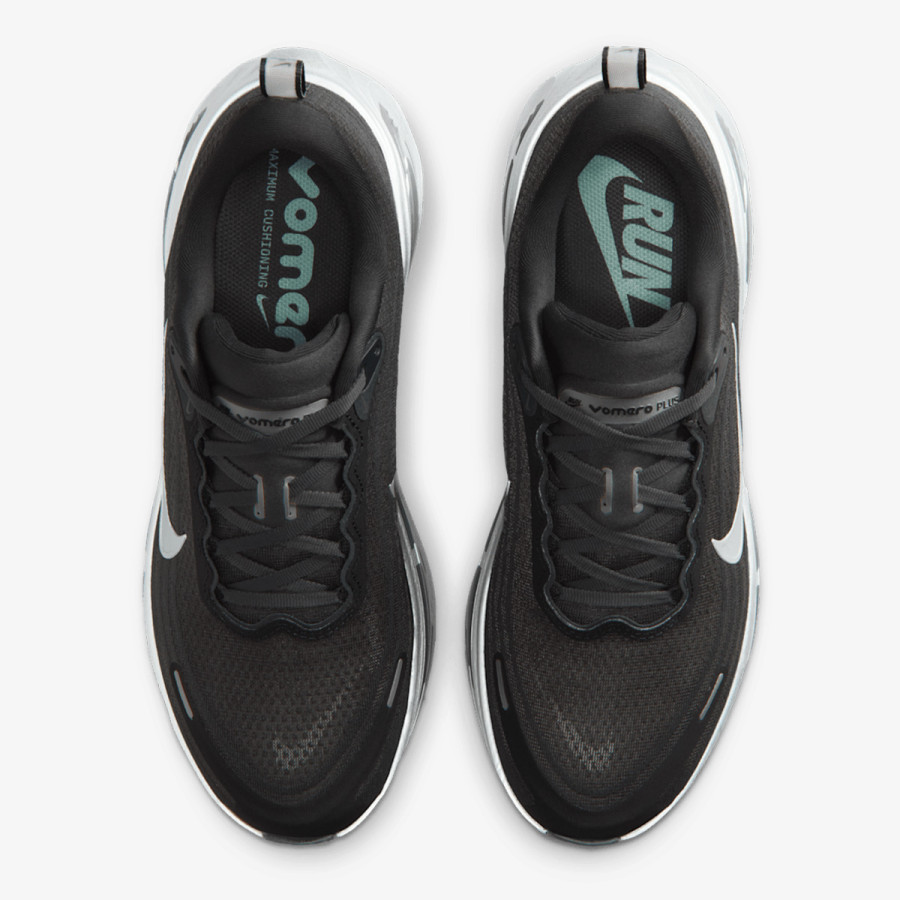 Nike Atlete NIKE VOMERO PLUS 