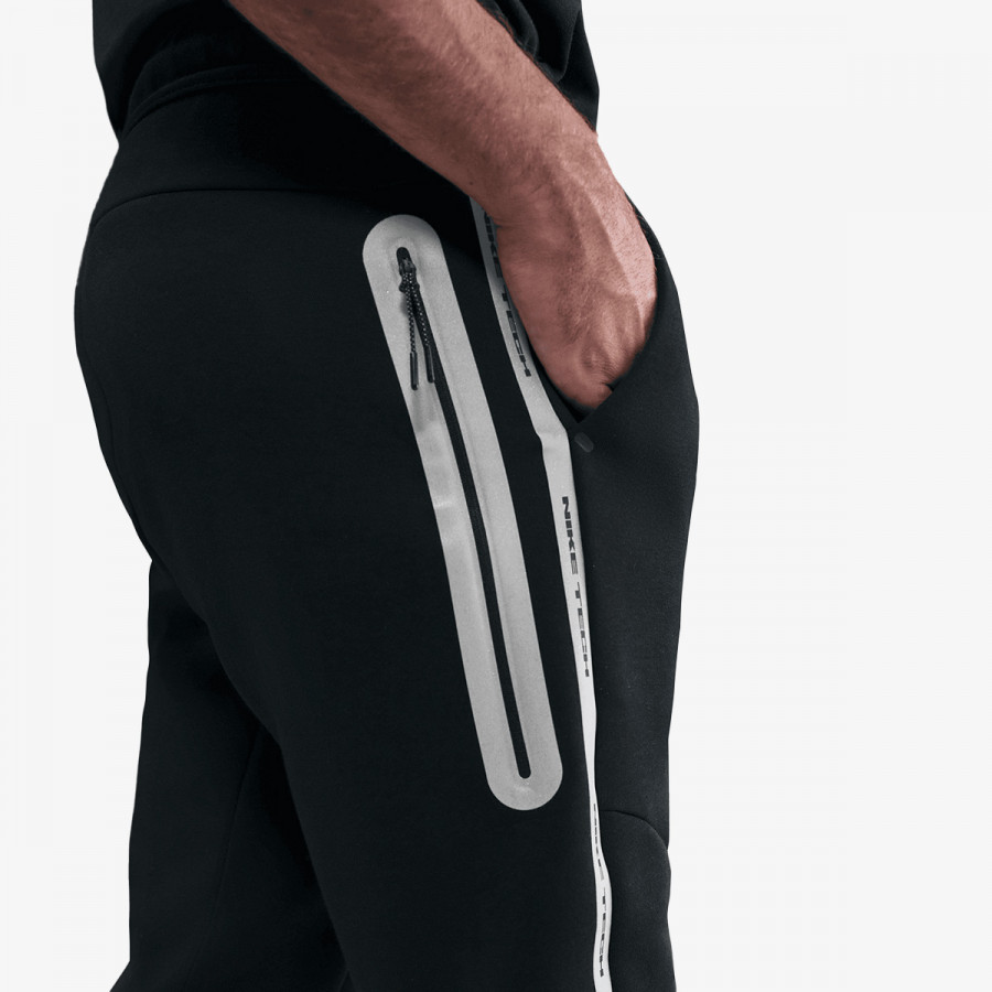 Nike Pjesa e poshtme e kostumit M NK TECH FLC JGGR PANT REFLEC 