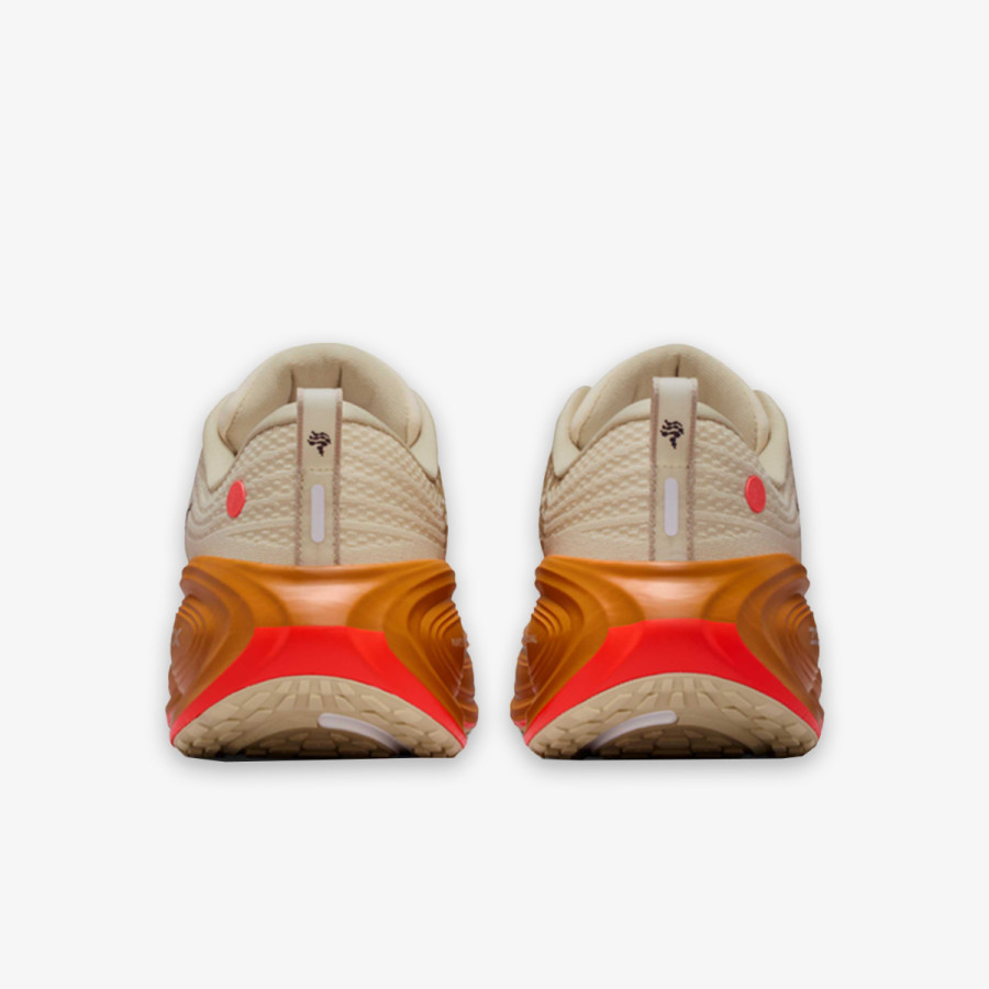 Nike Atlete NIKE VOMERO PLUS 