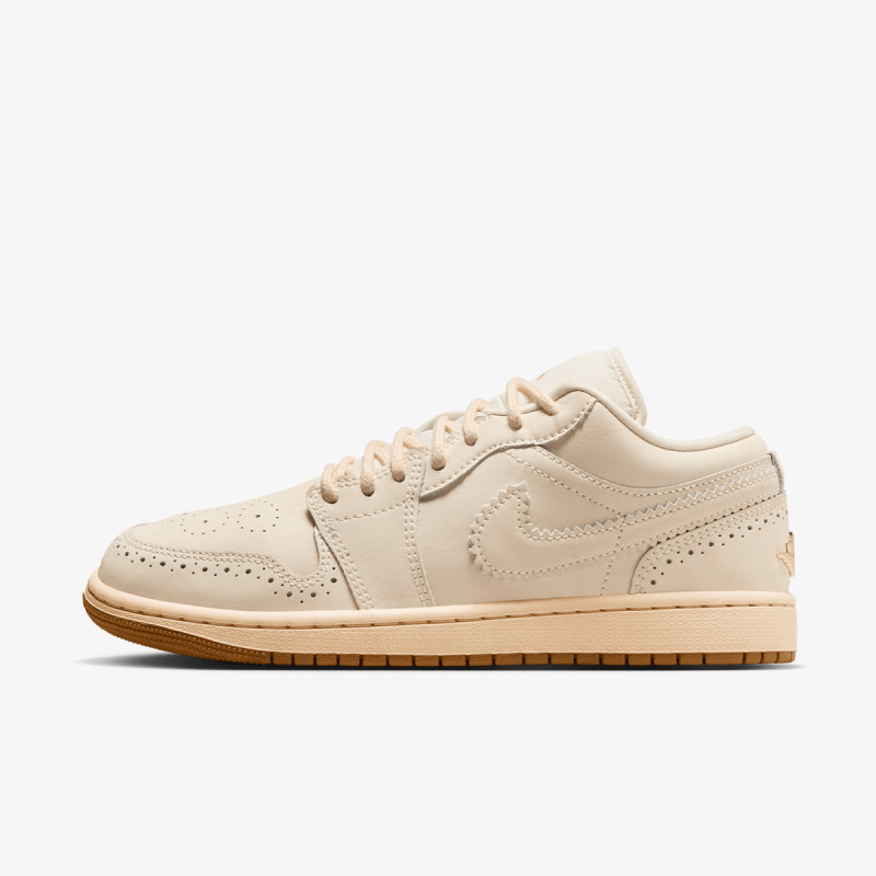 Nike Патики WMNS AIR JORDAN 1 LOW SE 