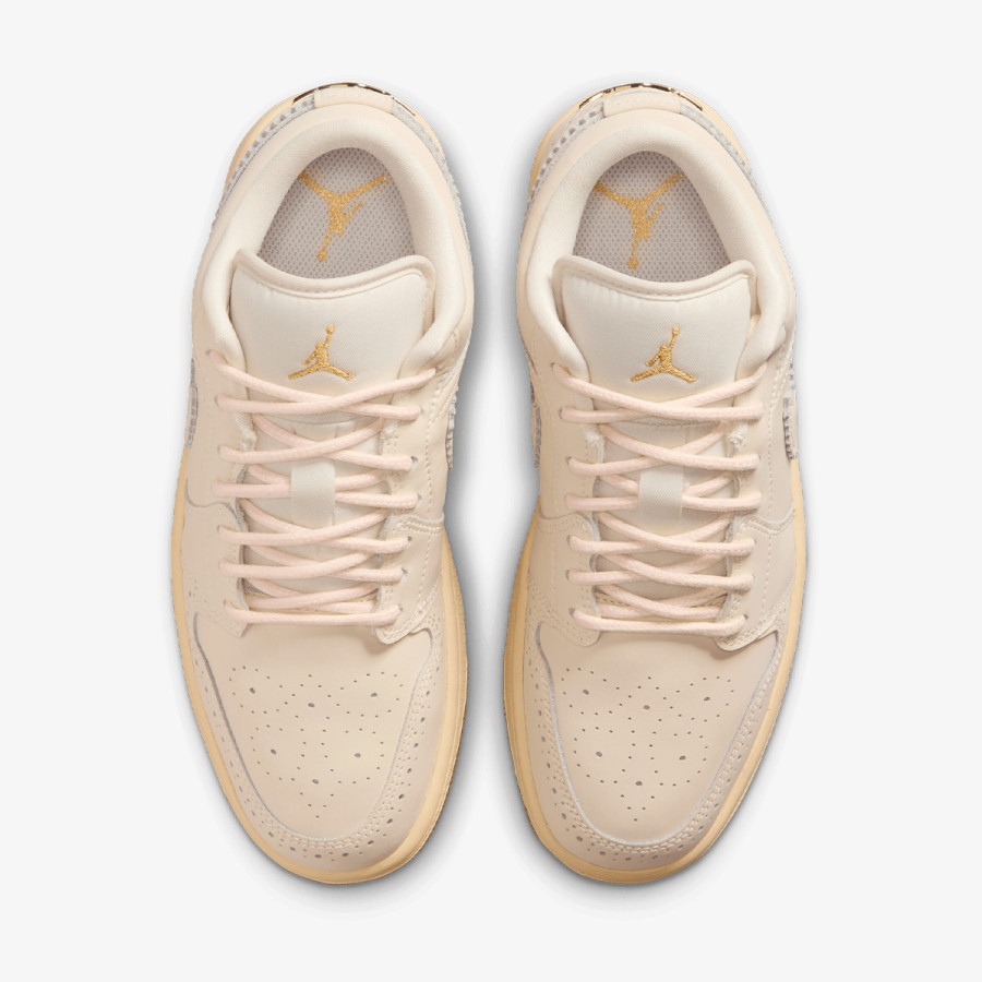 Nike Патики WMNS AIR JORDAN 1 LOW SE 