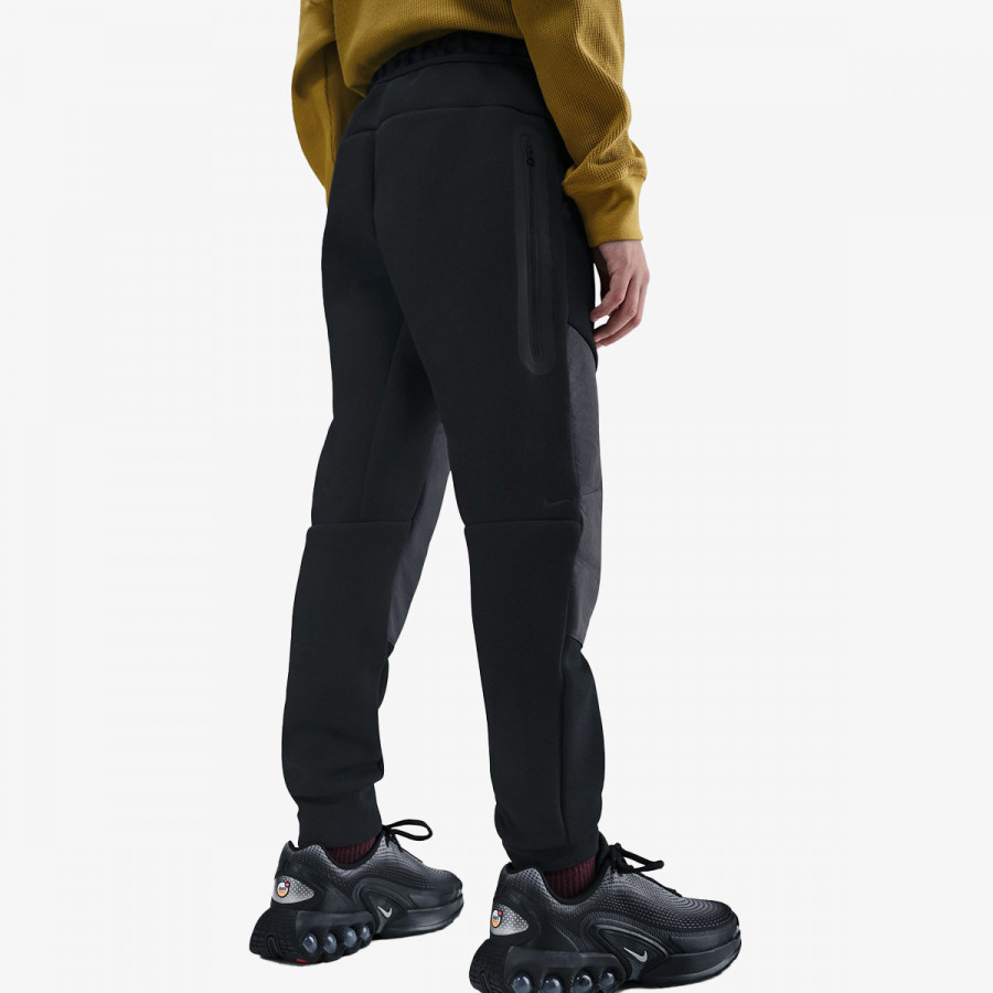 Nike Pjesa e poshtme e kostumit B NSW TCH FLC MIX JGGR 