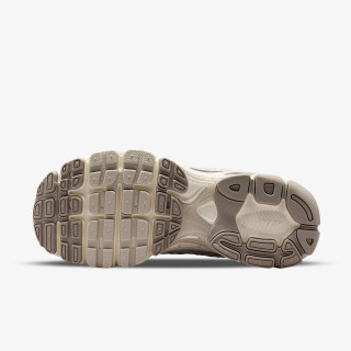 Nike Atlete W NIKE AIR MAX MOTO 2K NNEU 