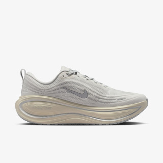 Nike Atlete NIKE VOMERO PLUS EMEA 