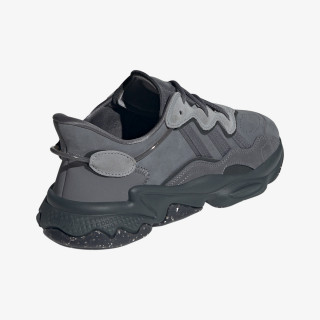 adidas Atlete OZWEEGO 