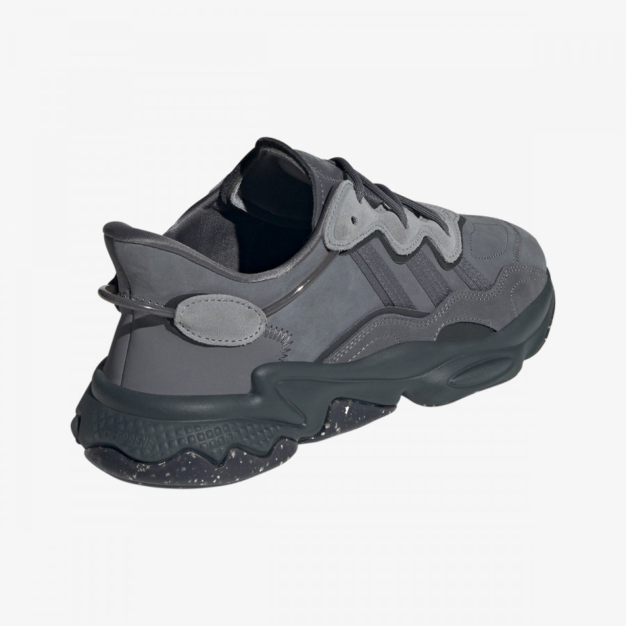 adidas Atlete OZWEEGO 