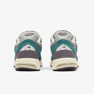 New Balance Atlete 2002R 