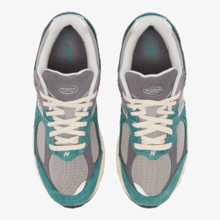 New Balance Atlete 2002R 