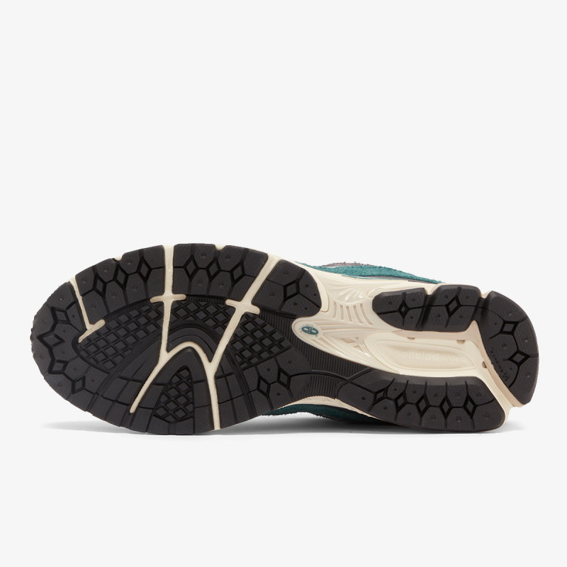New Balance Atlete 2002R 
