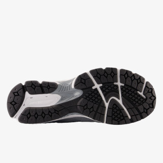 New Balance Atlete 2002R 