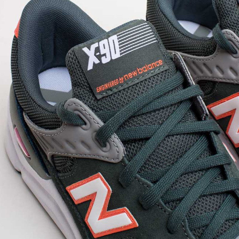 New balance m x90 top
