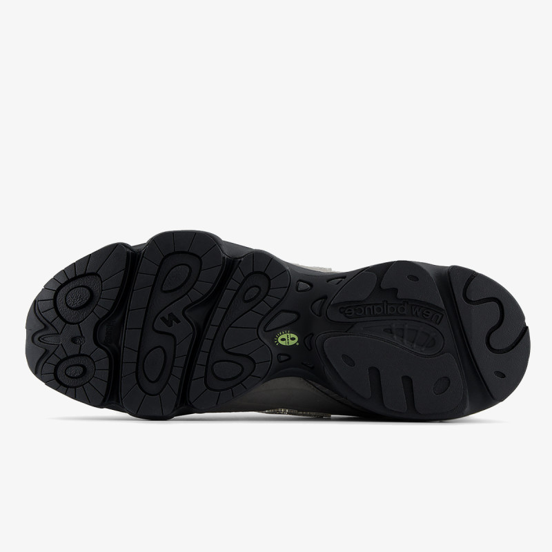 New Balance Atlete 1000 