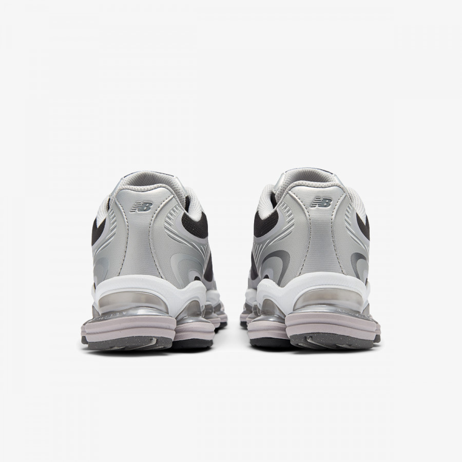 New Balance Патики 2000 