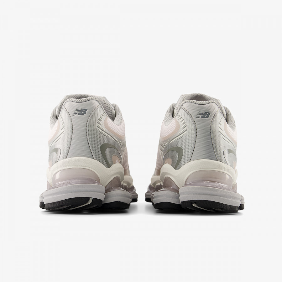 New Balance Патики 2000 