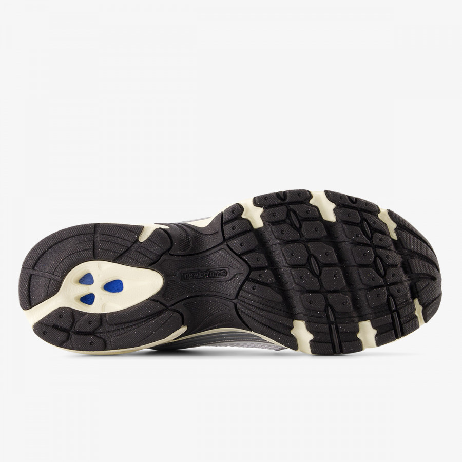 New Balance Atlete 530 