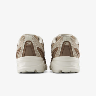 New Balance Atlete 740 