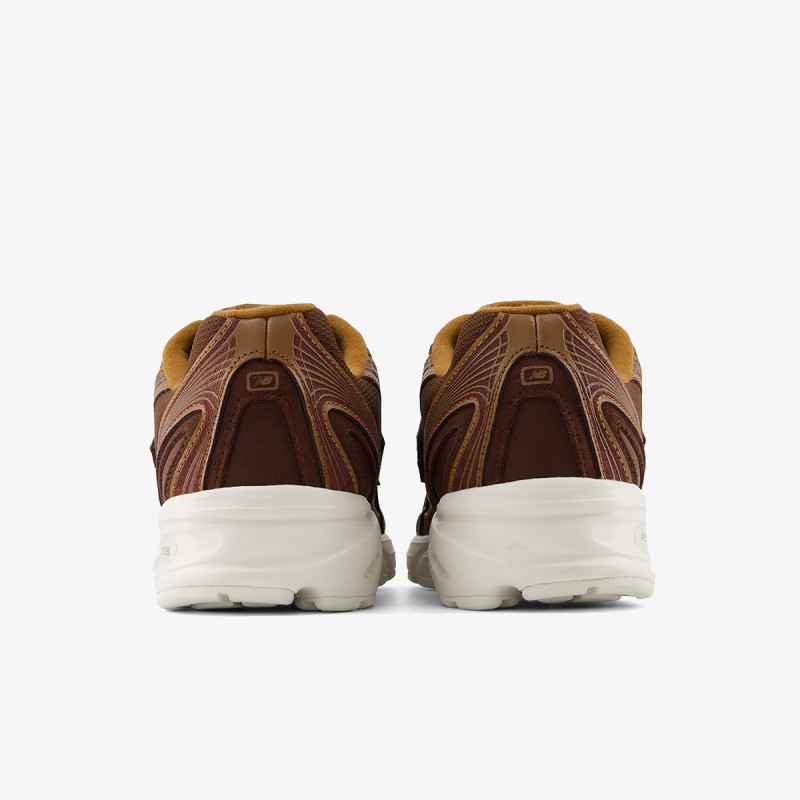 New Balance Atlete 740 